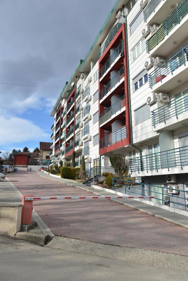 Studio Apartman Zvezdana Noc Vrnjacka Banja Exterior photo